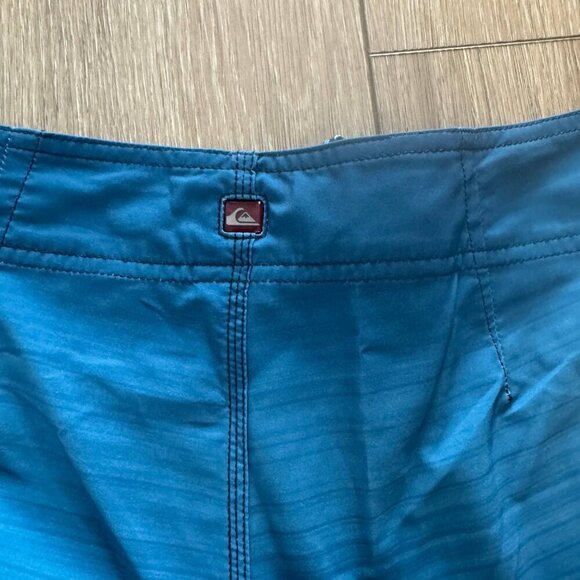 Quiksilver Hilo Boardshorts Mens Size 30 Multicolor Polyester Hawaiian Ocean - Picture 10 of 10